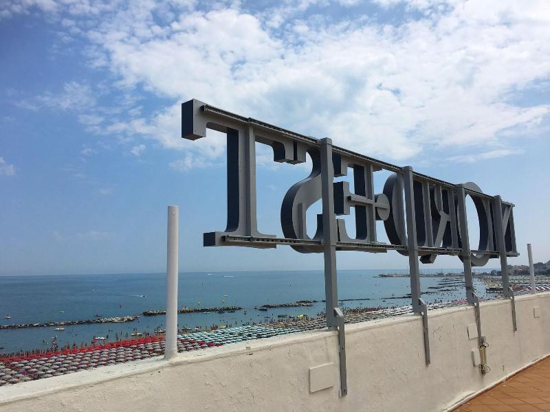 Hotel Nord Est Cattolica Exterior photo