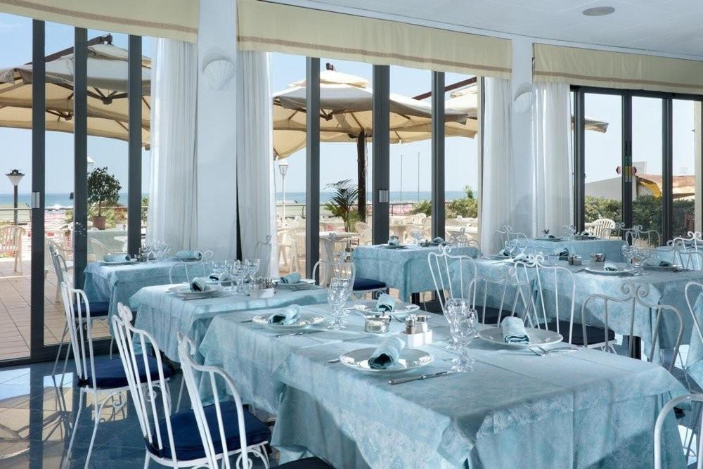 Hotel Nord Est Cattolica Exterior photo