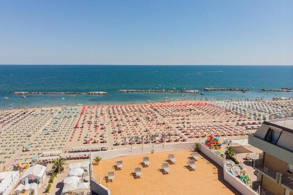 Hotel Nord Est Cattolica Exterior photo