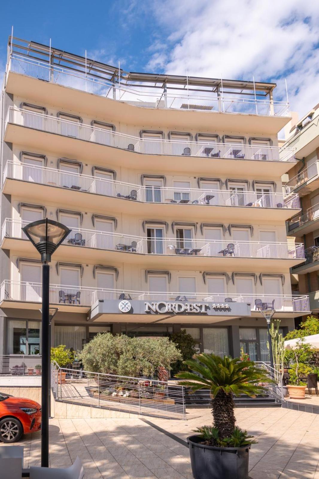 Hotel Nord Est Cattolica Exterior photo