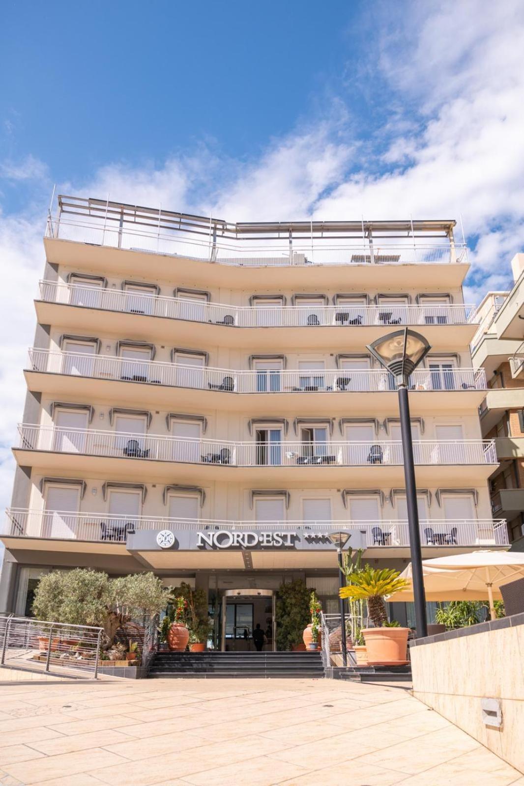 Hotel Nord Est Cattolica Exterior photo